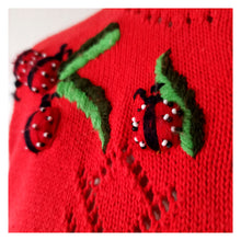 Carica l'immagine nel visualizzatore di Gallery, 80s does 50s - RENÉ DERHY, France - Red Ladybugs Cardigan - Sz. S/M