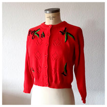 Carica l'immagine nel visualizzatore di Gallery, 80s does 50s - RENÉ DERHY, France - Red Ladybugs Cardigan - Sz. S/M