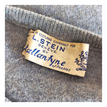 Charger l'image dans la galerie, 1950s - BALLANTYNE, Scotland - Slate Blue Pure Cashmere Jumper