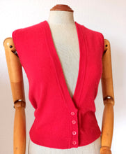 Load image into Gallery viewer, 1950s - BERNHARD ALTMANN, Scotland - Gorgeous Rouge Pure Cashmere Vest