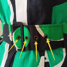 Charger l'image dans la galerie, 1950s - UNWORN! - Stunning Abstract German Cotton Dress - W28 (72cm)