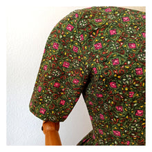 Charger l'image dans la galerie, 1950s 1960s - Beautiful Abstract Garden Cotton Dress - W29 (74cm)