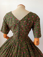 Charger l'image dans la galerie, 1950s 1960s - Beautiful Abstract Garden Cotton Dress - W29 (74cm)
