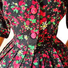 Charger l'image dans la galerie, 1950s - Stunning Black Roseprint Dress - W28 (72cm)