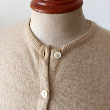 Charger l'image dans la galerie, 1950s - BALLANTYNE, Scotland - Gorgeous Pure Cashmere Cardigan