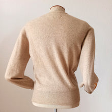 Charger l'image dans la galerie, 1950s - BALLANTYNE, Scotland - Gorgeous Pure Cashmere Cardigan