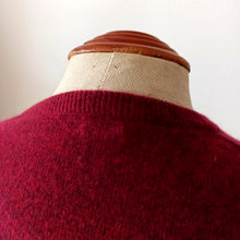 Charger l'image dans la galerie, 1950s - BALLANTYNE, Scotland for HARRODS, London - Pure Cashmere Sweater