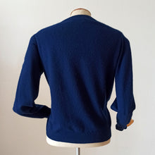 Charger l'image dans la galerie, 1950s - PRINGLE, Scotland - Exquisite Blue Pure Cashmere Sweater