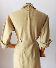 Carica l'immagine nel visualizzatore di Gallery, 1940s - Stunning Pale Yellow Soft Wool Dress - W28 (72cm)