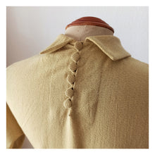 Carica l'immagine nel visualizzatore di Gallery, 1940s - Stunning Pale Yellow Soft Wool Dress - W28 (72cm)