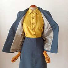 Cargar imagen en el visor de la galería, 1940s - Fabulous Slate Blue Wool Suit - W29 (74cm)