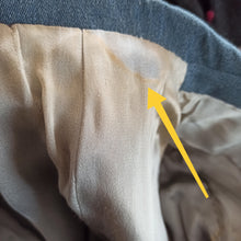 Cargar imagen en el visor de la galería, 1940s - Fabulous Slate Blue Wool Suit - W29 (74cm)