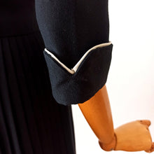 Charger l'image dans la galerie, 1940s 1950s - Superb Black Gabardine Accordion Skirt Dress - W29 (74cm)