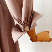 Charger l'image dans la galerie, 1950s - Elegant Pure Silk German Dress - W30 (76cm)