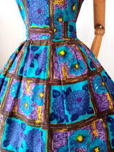 Charger l'image dans la galerie, 1950s 1960s - BADER, Germany - Fabulous Floral Print Cotton Dress - W29 (74cm)