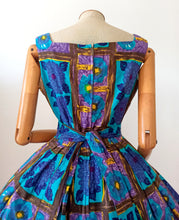 Charger l'image dans la galerie, 1950s 1960s - BADER, Germany - Fabulous Floral Print Cotton Dress - W29 (74cm)