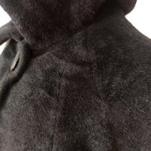 Charger l'image dans la galerie, 1950s - GERMAINE, LA PARISIENNE - Stunning Pink Black Wool Cape