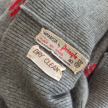 Charger l'image dans la galerie, 1940s 1950s - PRINGLE, Scotland - Fabulous Diamonds Cashmere Sweater