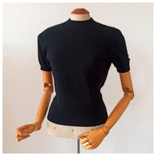 Charger l'image dans la galerie, 1950s -PRINGLE, Scotland - Black Cashmere Jumper - Small