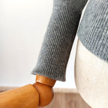 Charger l'image dans la galerie, 1940s 1950s - PRINGLE, Scotland - Fabulous Diamonds Cashmere Sweater