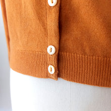 Cargar imagen en el visor de la galería, 1950s - BRAEMAR, Scotland - Precious Safety Orange Cashmere Twin Set