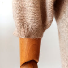 Charger l'image dans la galerie, 1950s - GRIEDER & CIA, Switzerland - Gorgeous Pure Cashmere Jumper - W24/34 (62/86cm)