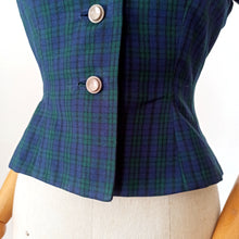 Charger l'image dans la galerie, 1950s - Gorgeous Tartan Soft Wool Blouse - W27 (68.5cm)