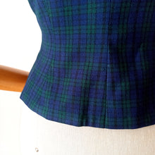 Charger l'image dans la galerie, 1950s - Gorgeous Tartan Soft Wool Blouse - W27 (68.5cm)