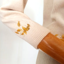 Charger l'image dans la galerie, 1950s - IM.E. CO, Scotland - Spectacular Pearls & Beads Wool Cardigan