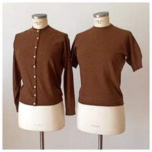 Charger l'image dans la galerie, 1950s - BALLANTYNE, Scotland - Gorgeous Brown Cashmere Twin Set