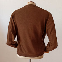 Charger l'image dans la galerie, 1950s - BALLANTYNE, Scotland - Gorgeous Brown Cashmere Twin Set
