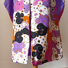 Laden Sie das Bild in den Galerie-Viewer, 1960s - Spectacular Couture Purple Maxi Pagoda Sleeves Silk Dress - W27 (68cm)