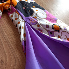 Laden Sie das Bild in den Galerie-Viewer, 1960s - Spectacular Couture Purple Maxi Pagoda Sleeves Silk Dress - W27 (68cm)