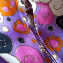 Laden Sie das Bild in den Galerie-Viewer, 1960s - Spectacular Couture Purple Maxi Pagoda Sleeves Silk Dress - W27 (68cm)