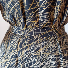 Charger l'image dans la galerie, 1950s - Spectacular Black Gold Couture Silk Dress - W22 (58cm)
