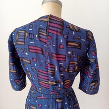 Charger l'image dans la galerie, 1950s 1960s - Fabulous 2 Looks In 1 Abstract Dress - W29 (74cm)