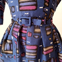 Charger l'image dans la galerie, 1950s 1960s - Fabulous 2 Looks In 1 Abstract Dress - W29 (74cm)