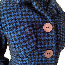 Laden Sie das Bild in den Galerie-Viewer, 1960s - Super Chic Houndstooth Wool Dress Jacket - W25/26 (64/66cm)