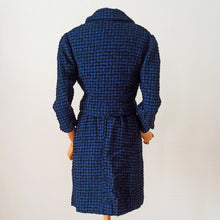 Laden Sie das Bild in den Galerie-Viewer, 1960s - Super Chic Houndstooth Wool Dress Jacket - W25/26 (64/66cm)