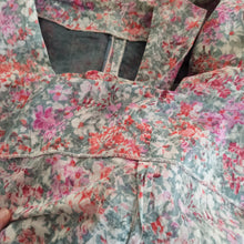 Charger l'image dans la galerie, 1950s - Sweet Floral Cotton Shawl Collar Dress - W26 (66cm)