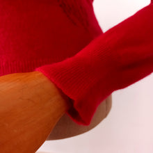 Charger l'image dans la galerie, 1950s - PRINGLE, Scotland - Stunning Red Cashmere Sweater