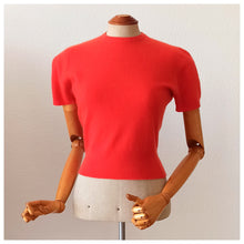 Charger l'image dans la galerie, 1950s - PRINGLE, Scotland - Burnt Orange Cashmere Jumper - W28/35 (72/90cm)