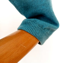 Charger l'image dans la galerie, 1950s - BALLANTYNE, Scotland - Precious Floral Cashmere Sweater