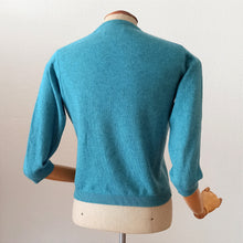 Charger l'image dans la galerie, 1950s - BALLANTYNE, Scotland - Precious Floral Cashmere Sweater