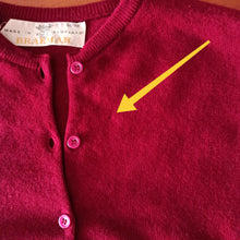 Laden Sie das Bild in den Galerie-Viewer, VTG Does 50s 60s - BRAEMAR, Scotland - Gorgeous Burgundy Wool Twin Set