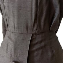 Laden Sie das Bild in den Galerie-Viewer, 1960s - LUCINDA NOBRE, Lisbon - Exquisite Black Couture Dress - W33 (84cm)