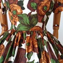 Load image into Gallery viewer, 1950s 1960s - Stunning Autumn Colors Floral Dress - W28 (72cm)