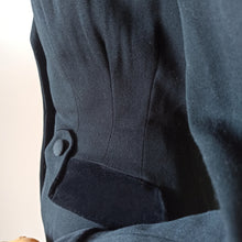 Cargar imagen en el visor de la galería, 1940s - New Look Black Wool Velvet Jacket - W32 (82cm)