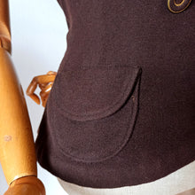 Cargar imagen en el visor de la galería, 1940s - Gorgeous Brown Wool Vest - W33 (84cm)
