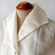 Cargar imagen en el visor de la galería, 1940s - Spectacular White Seersucker Balloon Sleeves Blouse - W37 (94cm)